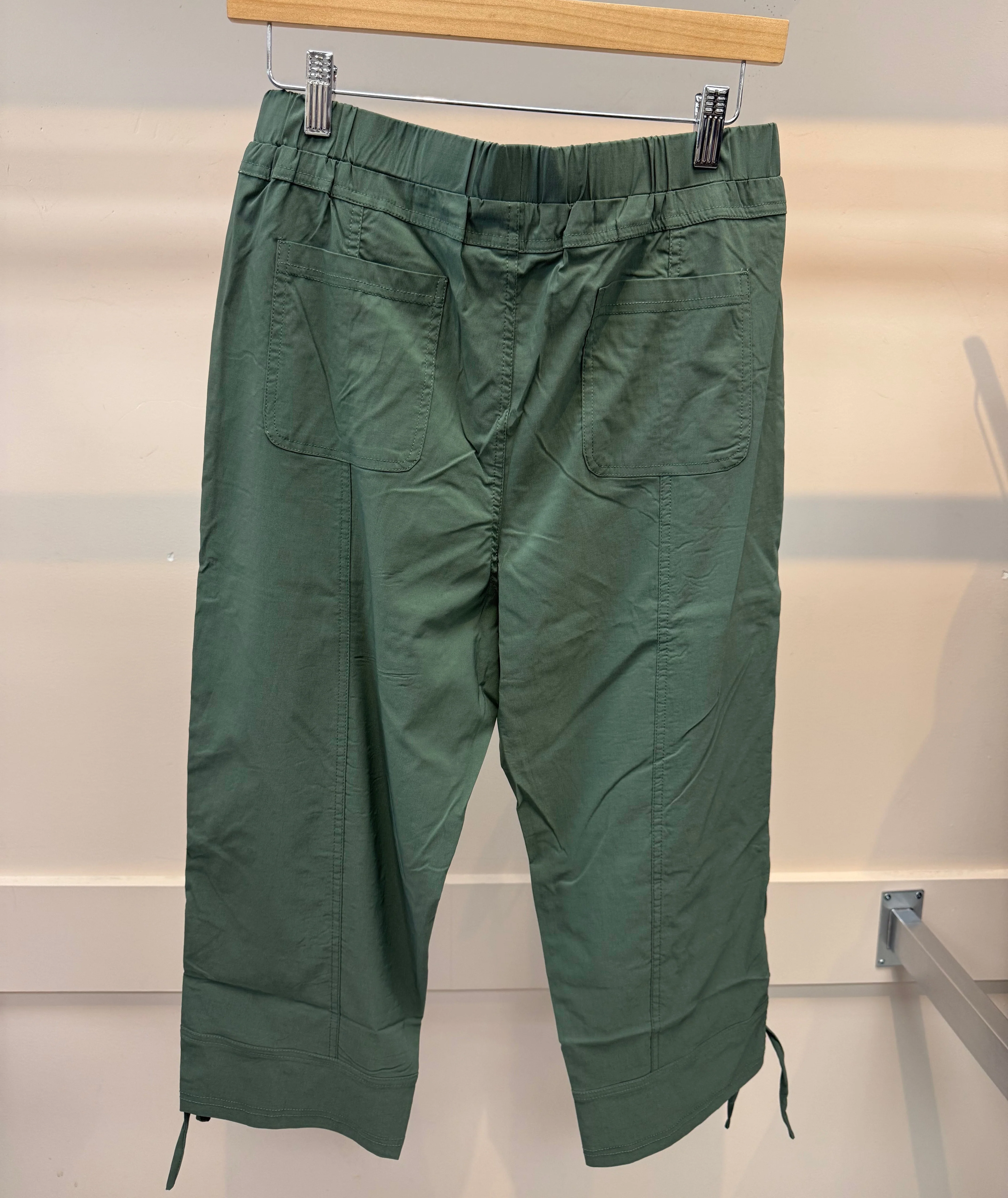 Drawstring Hem Everyday Cropped Pull-On Pants - Image 7