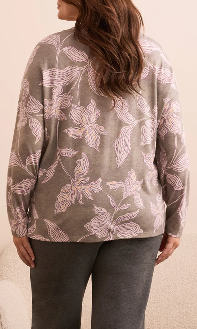 Soft Knit Top With Side Slits - Image 5